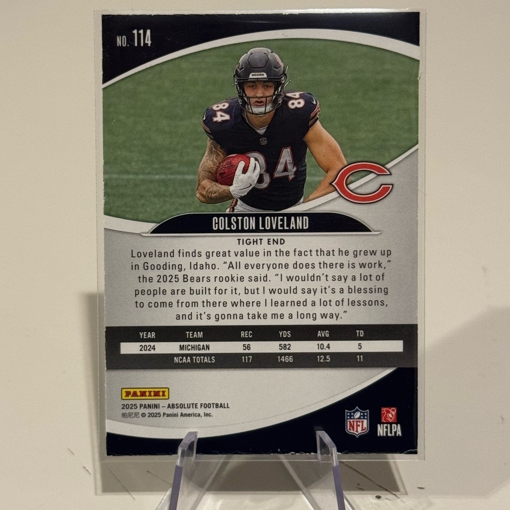 🔥 2025 Colston Loveland Panini Absolute Gold Rookie Card. Chicago bears - Picture 2 of 2